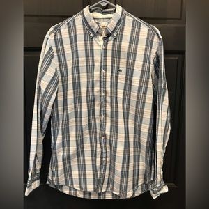 Lacoste dress shirt size 40, small.